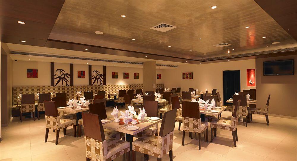 Blu Petal - A Business Hotel Bangalore Exterior foto